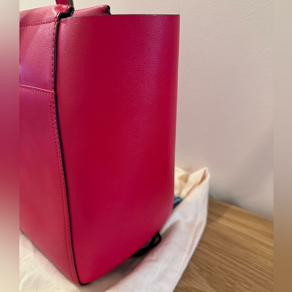 Authentic Tory Burch Red Parker - Picture 11 of 17